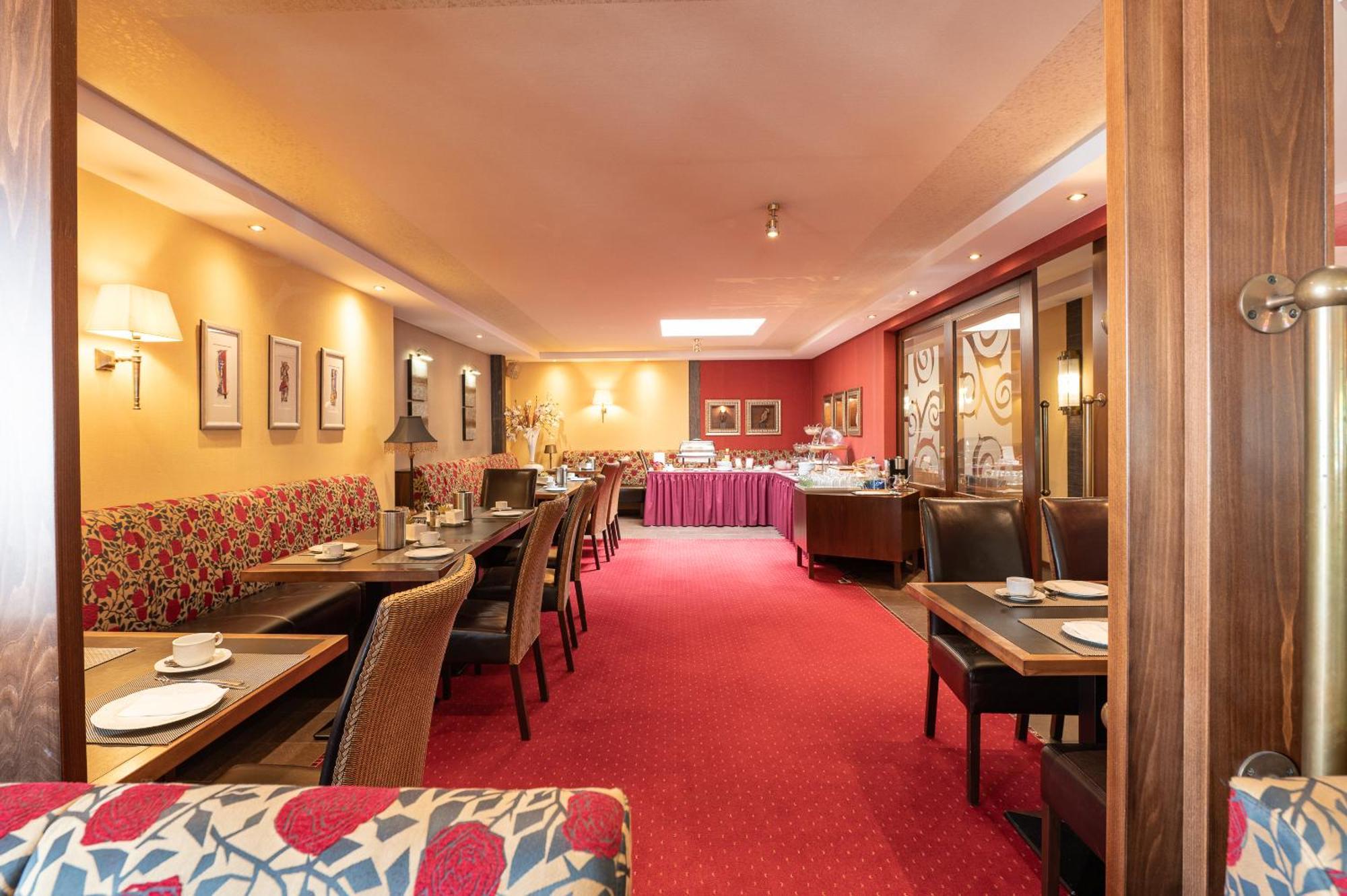 Dagstuhler Hof Hotel Wadern Exterior photo